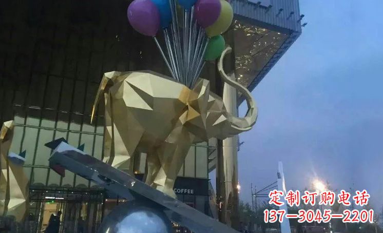 江苏大象踩高跷——点缀城市景观