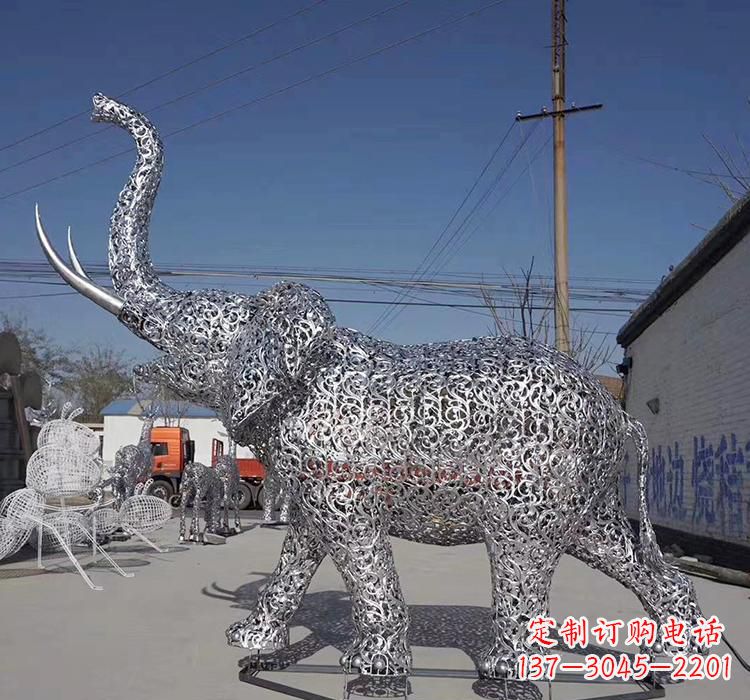 江苏不锈钢大象雕塑象征力量与美丽