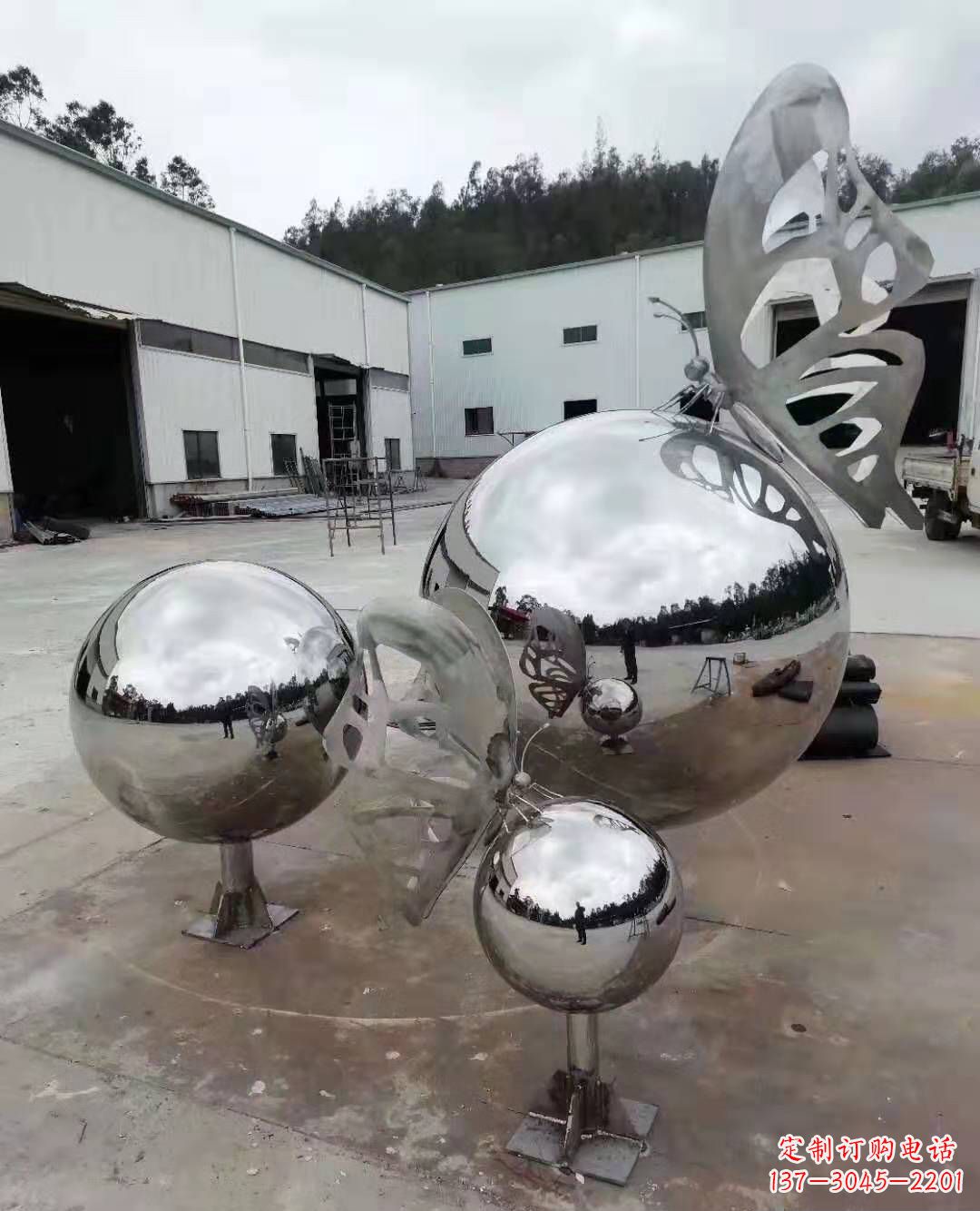 江苏不锈钢蝴蝶雕塑美丽而迷人