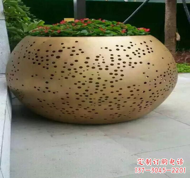 江苏不锈钢户外花盆雕塑美观耐用的室外装饰