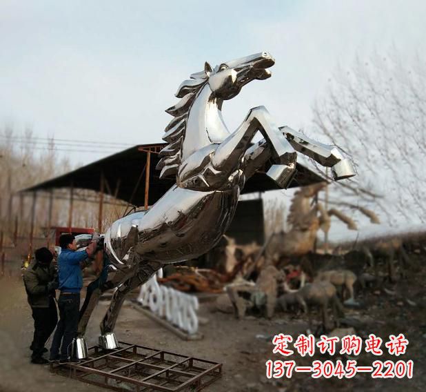 江苏不锈钢现代动物马雕塑