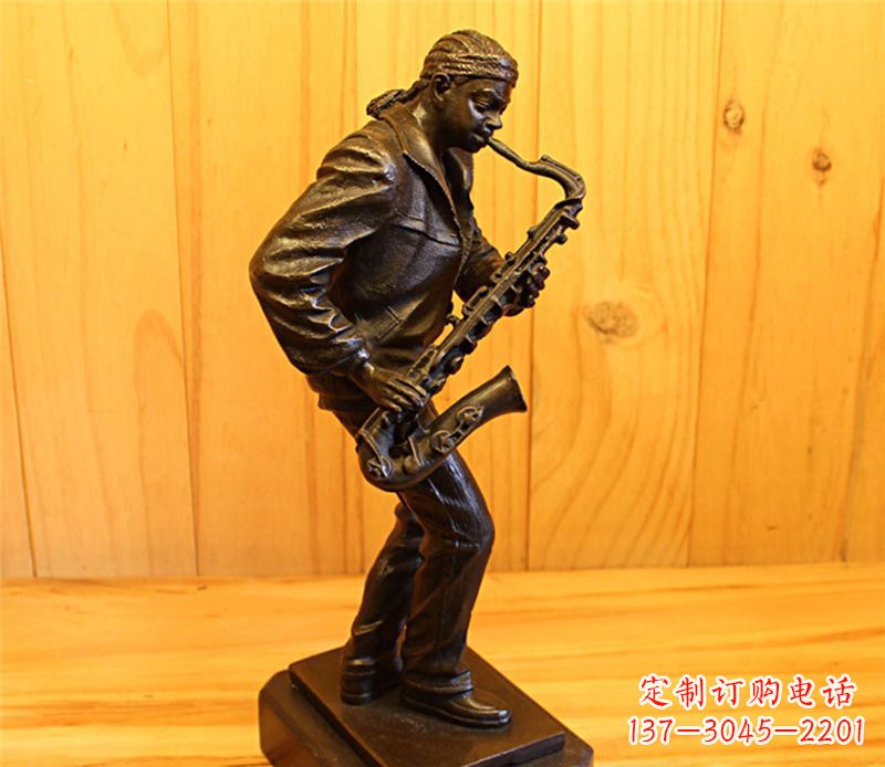 江苏萨克斯雕塑娱乐场所的精灵