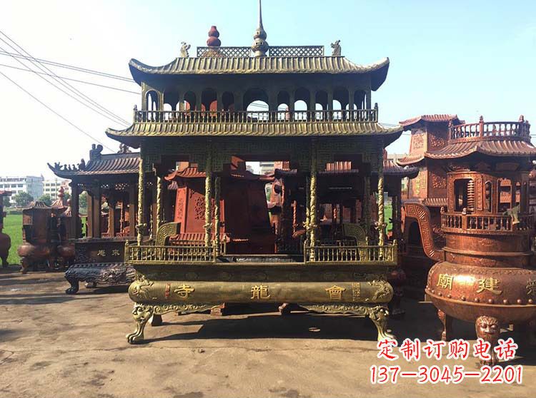 江苏高浮雕螭龙纹铜香炉