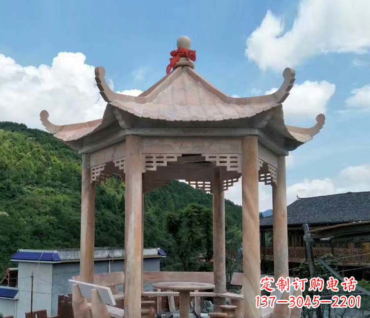 江苏一流的公园晚霞红六角石雕凉亭