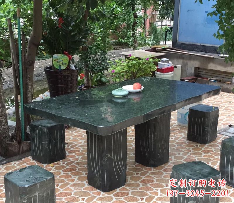 江苏庭院长方形石桌凳雕塑