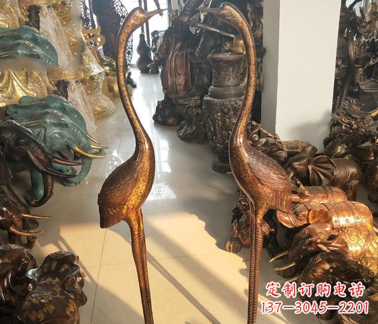 江苏铜雕仙鹤踩龟雕塑摆件