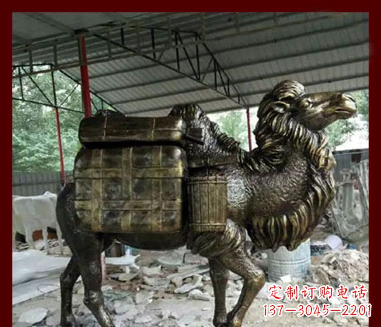 江苏拖行李的骆驼动物铜雕