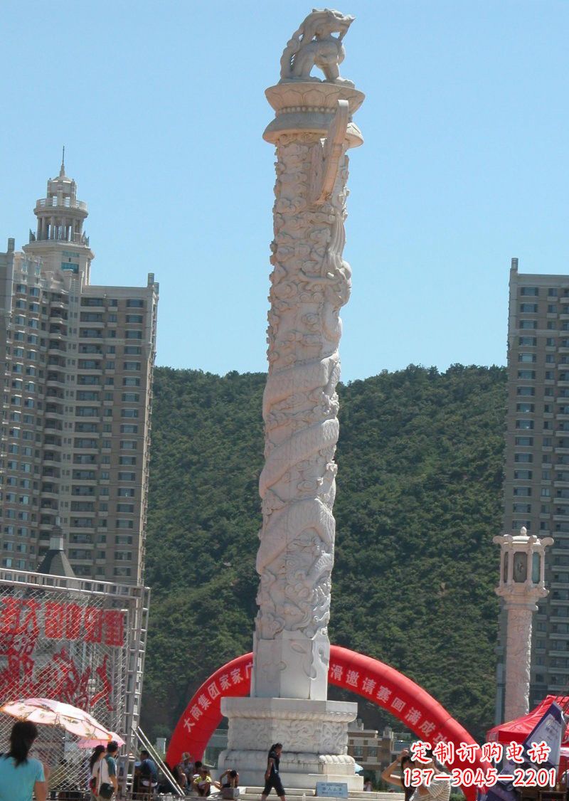 江苏晚霞红广场龙柱