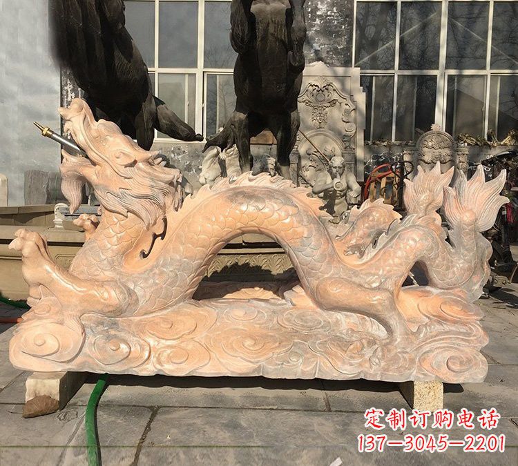 江苏晚霞红石雕喷水龙