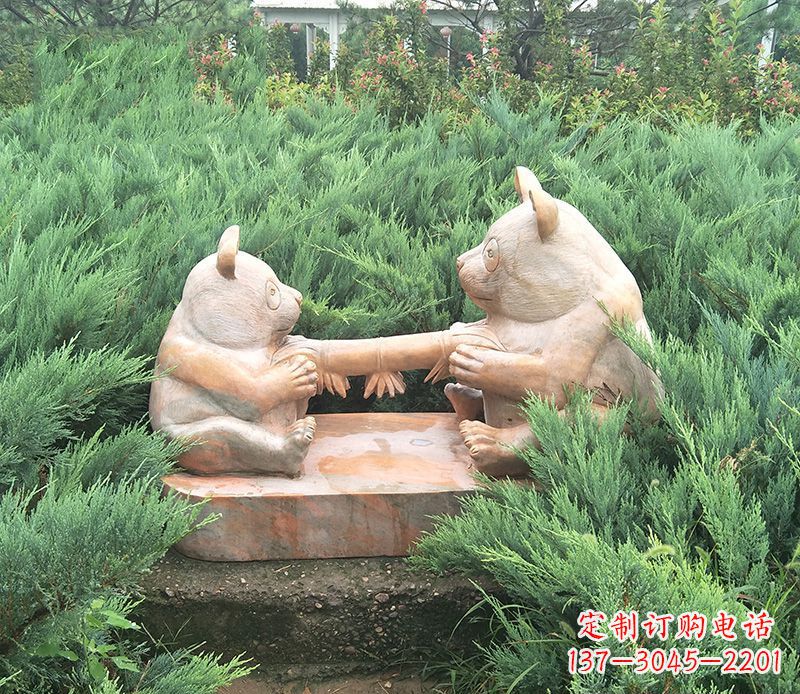 江苏晚霞红熊猫母子石雕