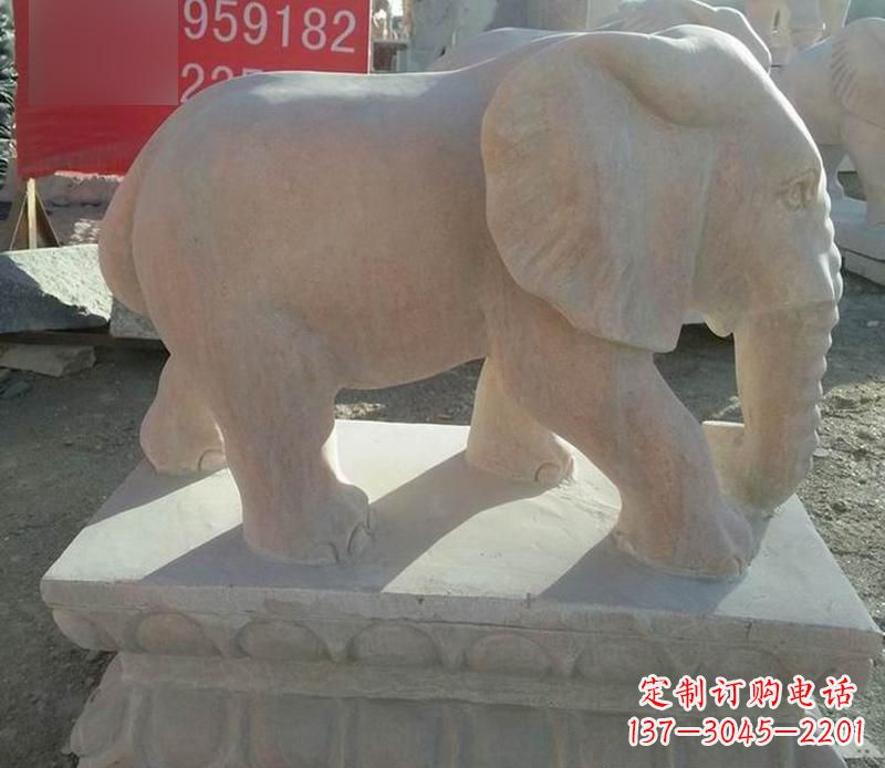 江苏园林晚霞红大象雕塑
